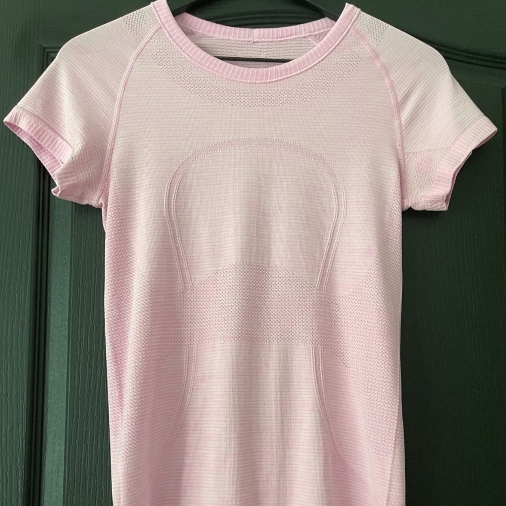 Pink Lululemon swiftly tech top